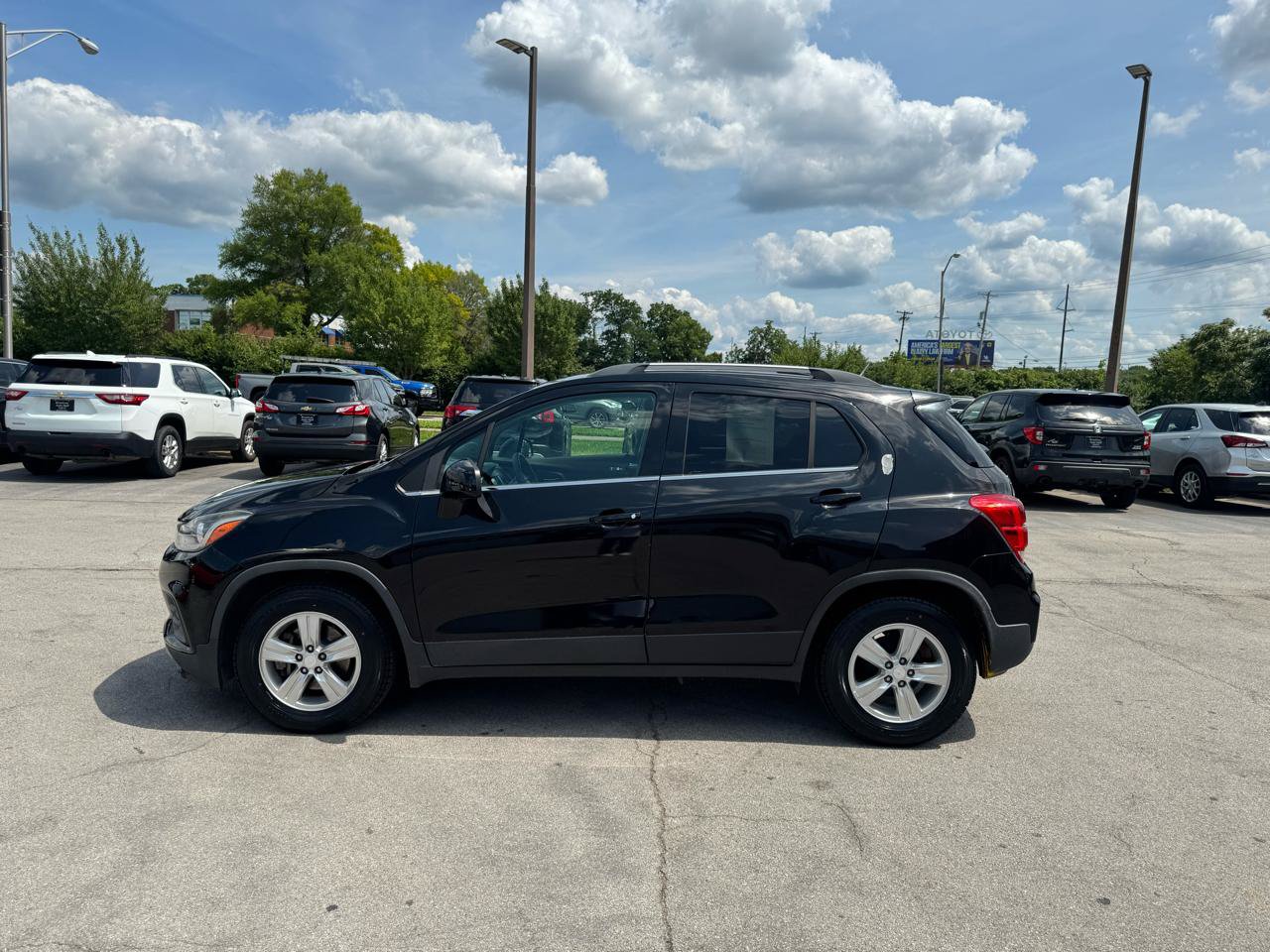 Used 2017 Chevrolet Trax LT FWD image 6