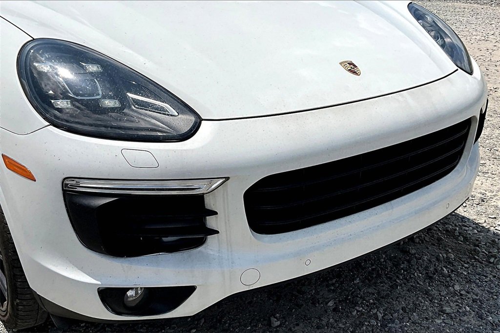 Used 2018 Porsche Cayenne Platinum Edition w/ Premium Package Plus image 26