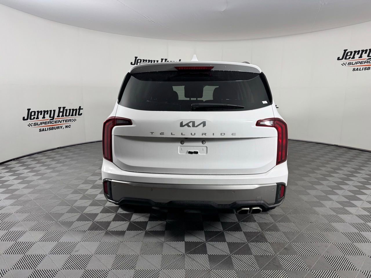 Used 2025 Kia Telluride S image 10