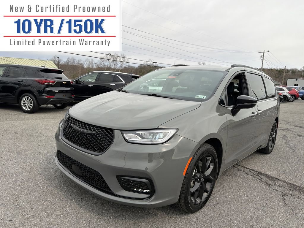 Used 2025 Chrysler Pacifica Limited image 1