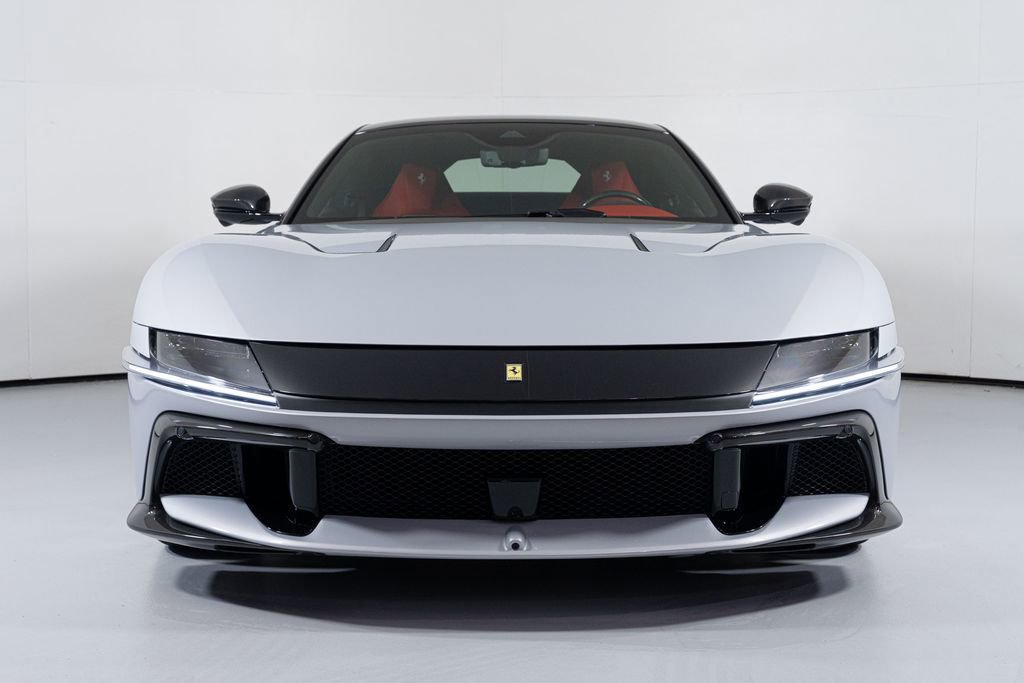 Used 2025 Ferrari 12Cilindri image 10