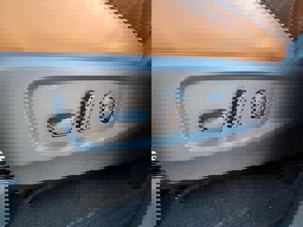 Used 2023 Nissan Pathfinder Platinum image 4