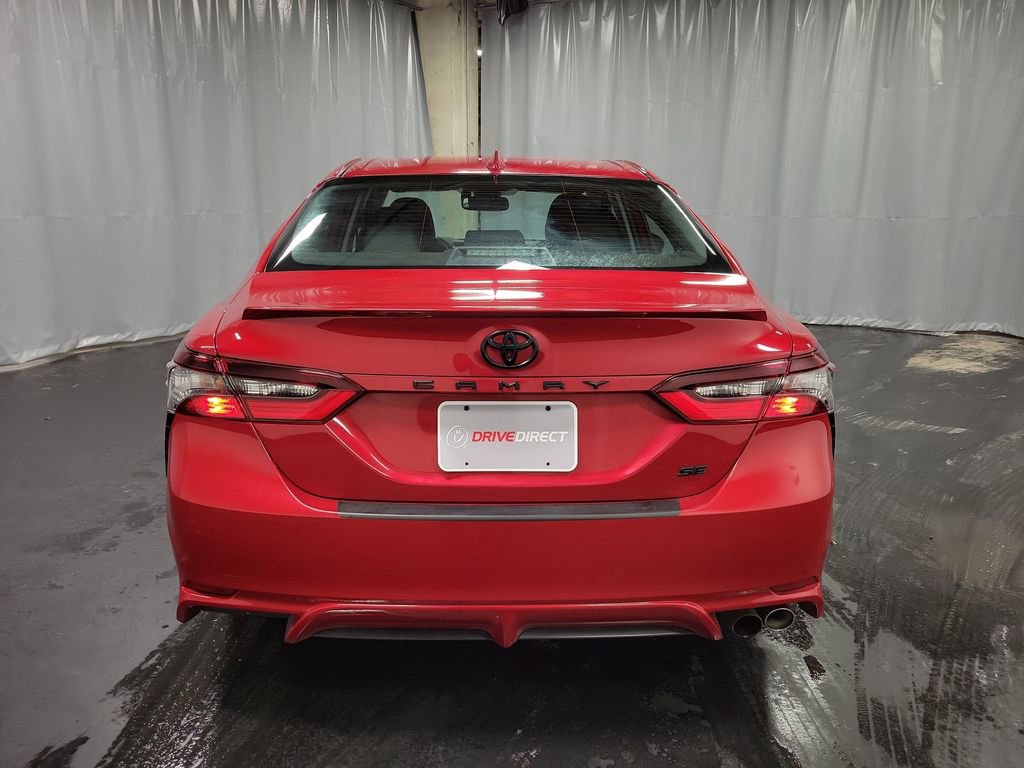 Used 2024 Toyota Camry SE image 7