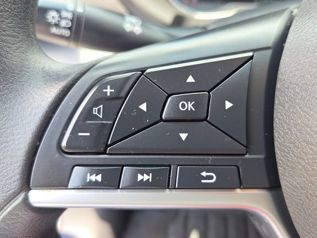 Used 2019 Nissan Kicks SV FWD image 24