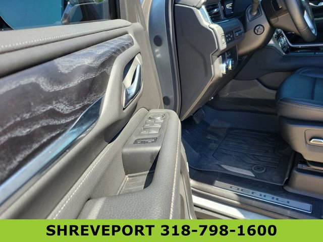 Used 2024 GMC Yukon Denali RWD image 13