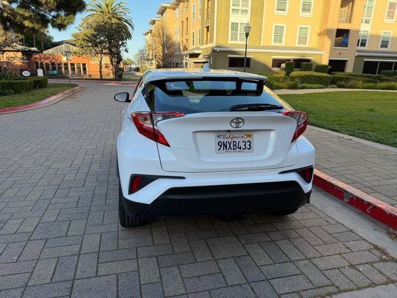 Used 2019 Toyota C-HR LE FWD image 8