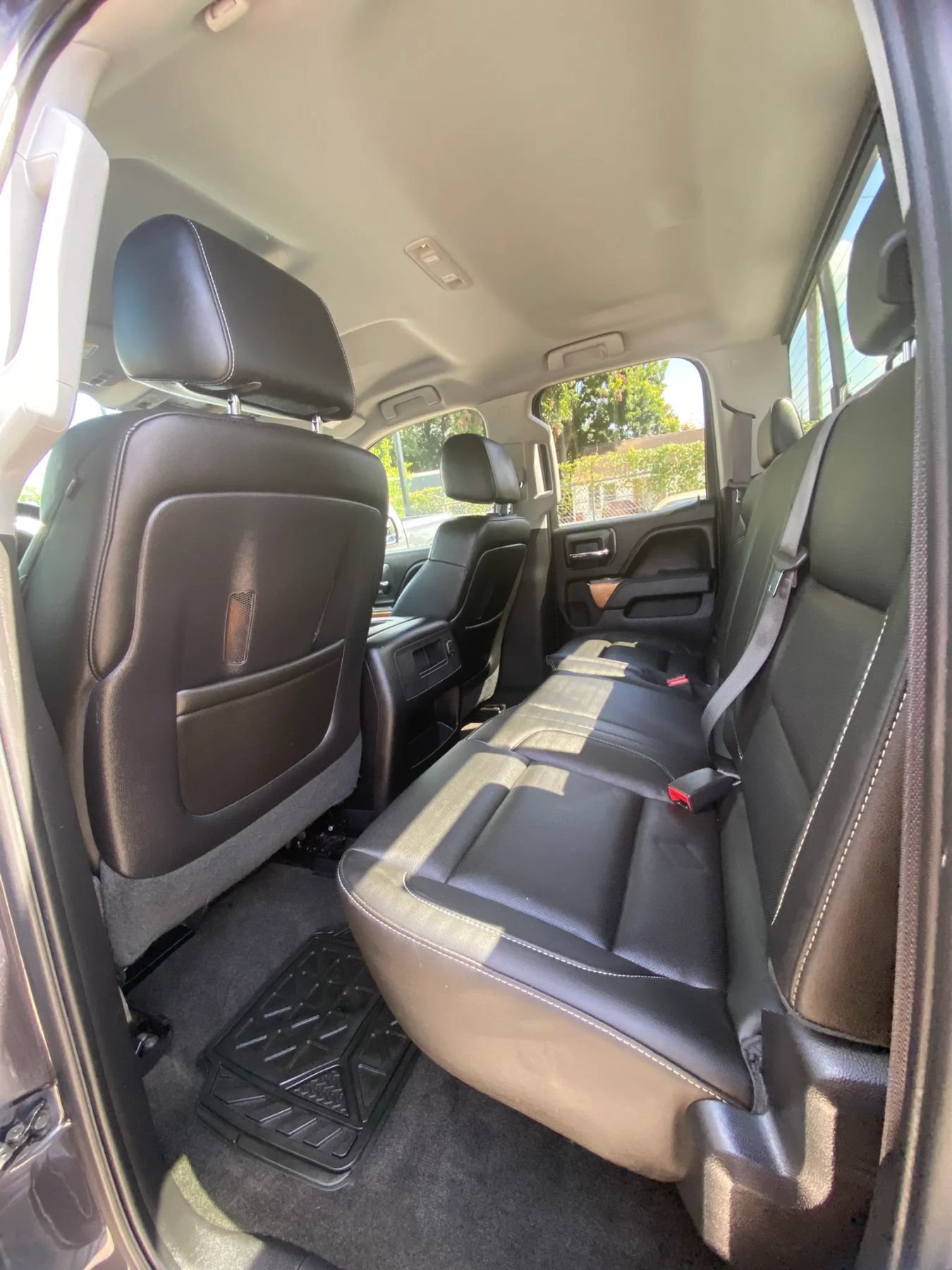 Used 2015 Chevrolet Silverado 1500 LTZ w/ LTZ Plus Package AWD/4WD image 13