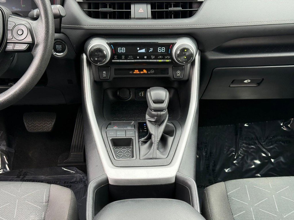 Certified 2024 Toyota RAV4 XLE FWD image 20