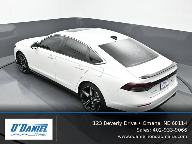 Used 2025 Honda Accord Sport image 15