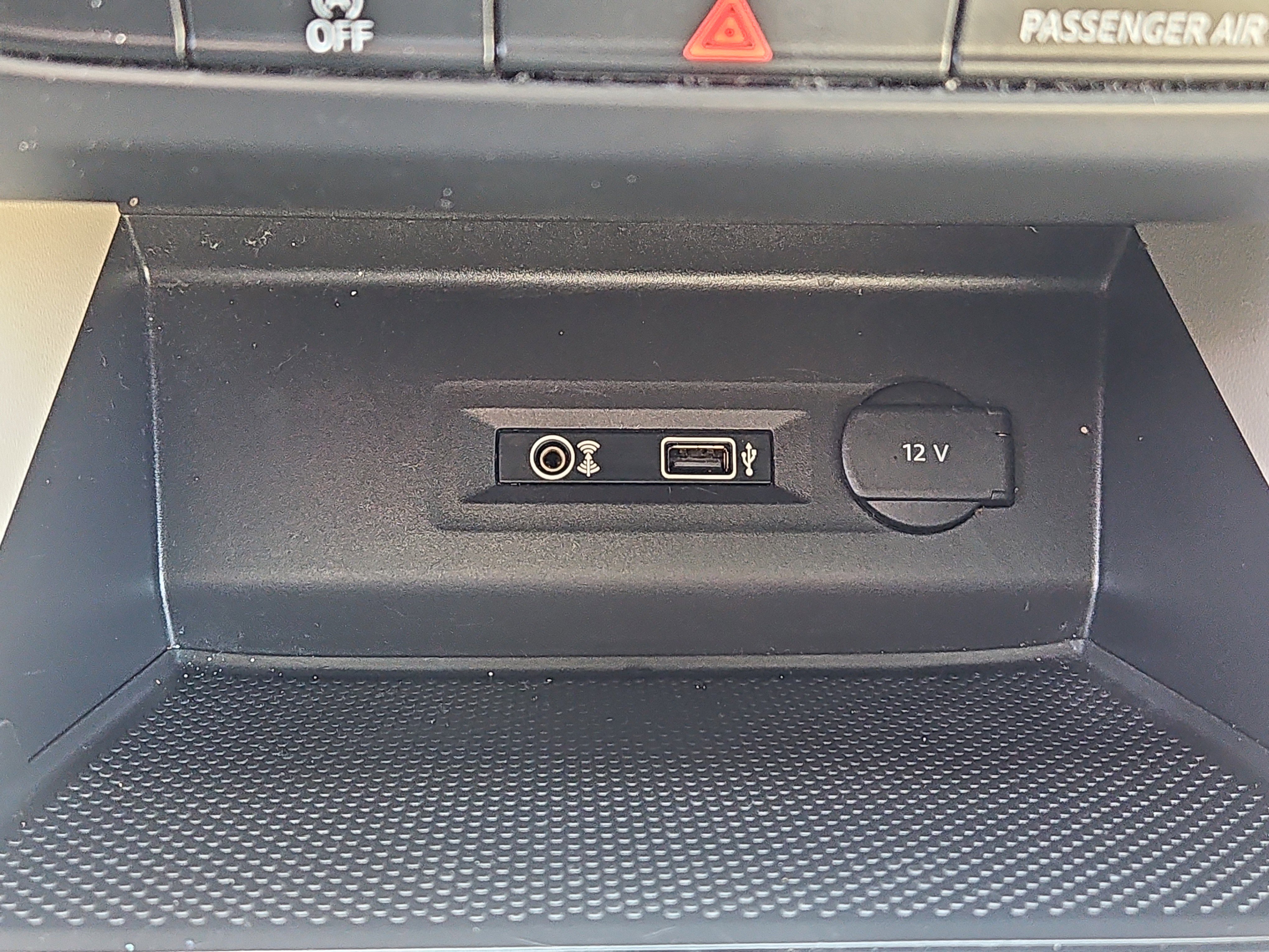 Used 2019 Volkswagen Atlas SE w/ Panoramic Sunroof Package image 11