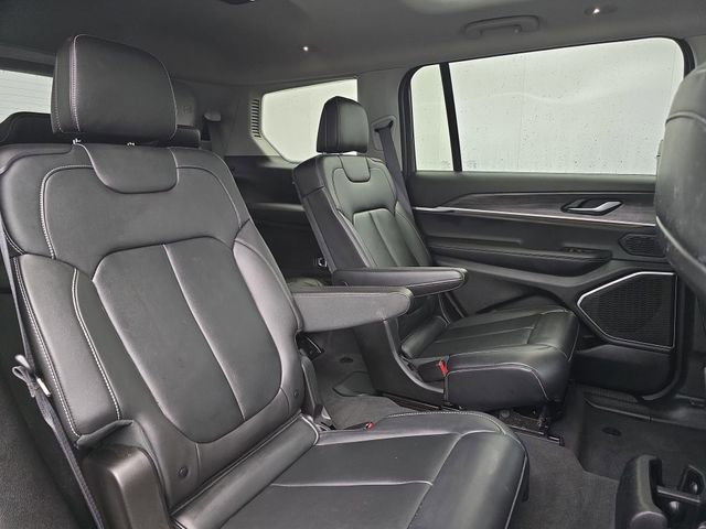 Used 2022 Jeep Grand Cherokee L Limited AWD/4WD image 45