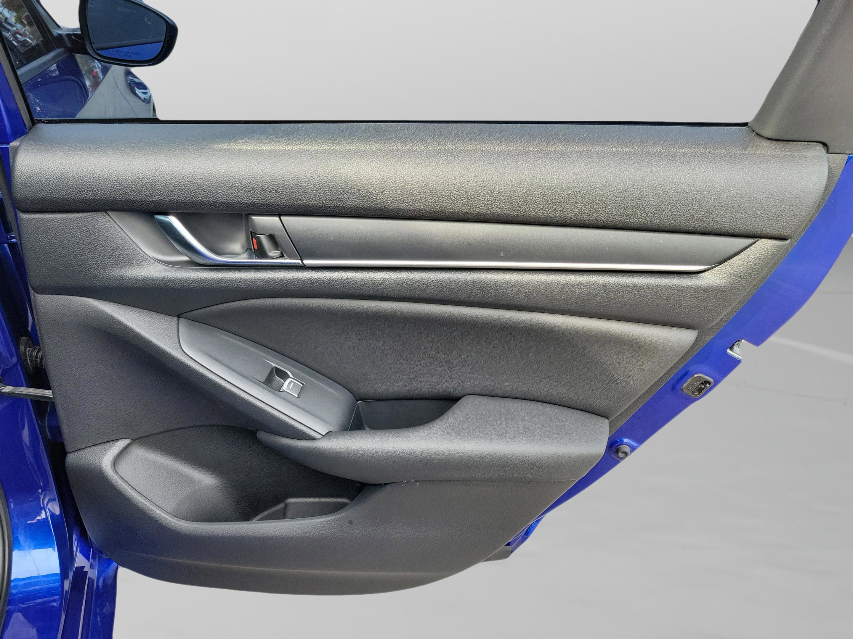 Used 2019 Honda Accord Sport image 24