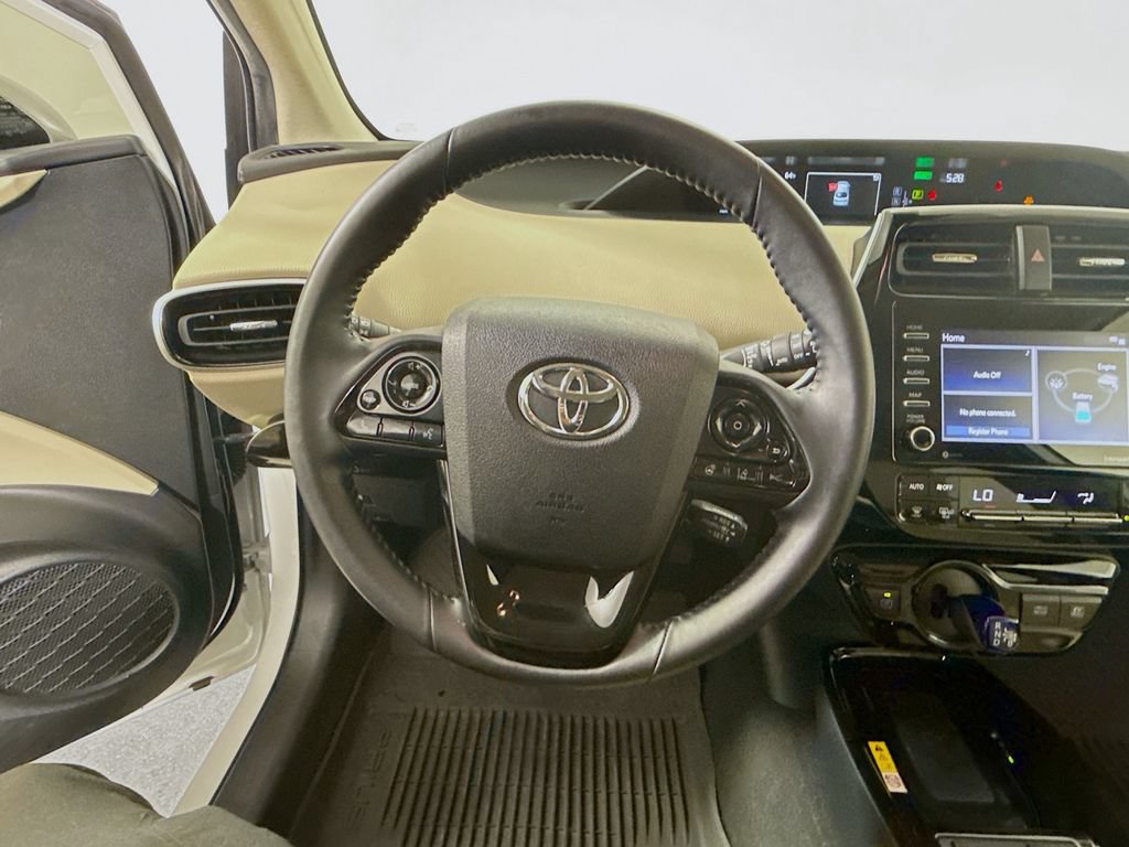 Certified 2022 Toyota Prius XLE FWD image 11