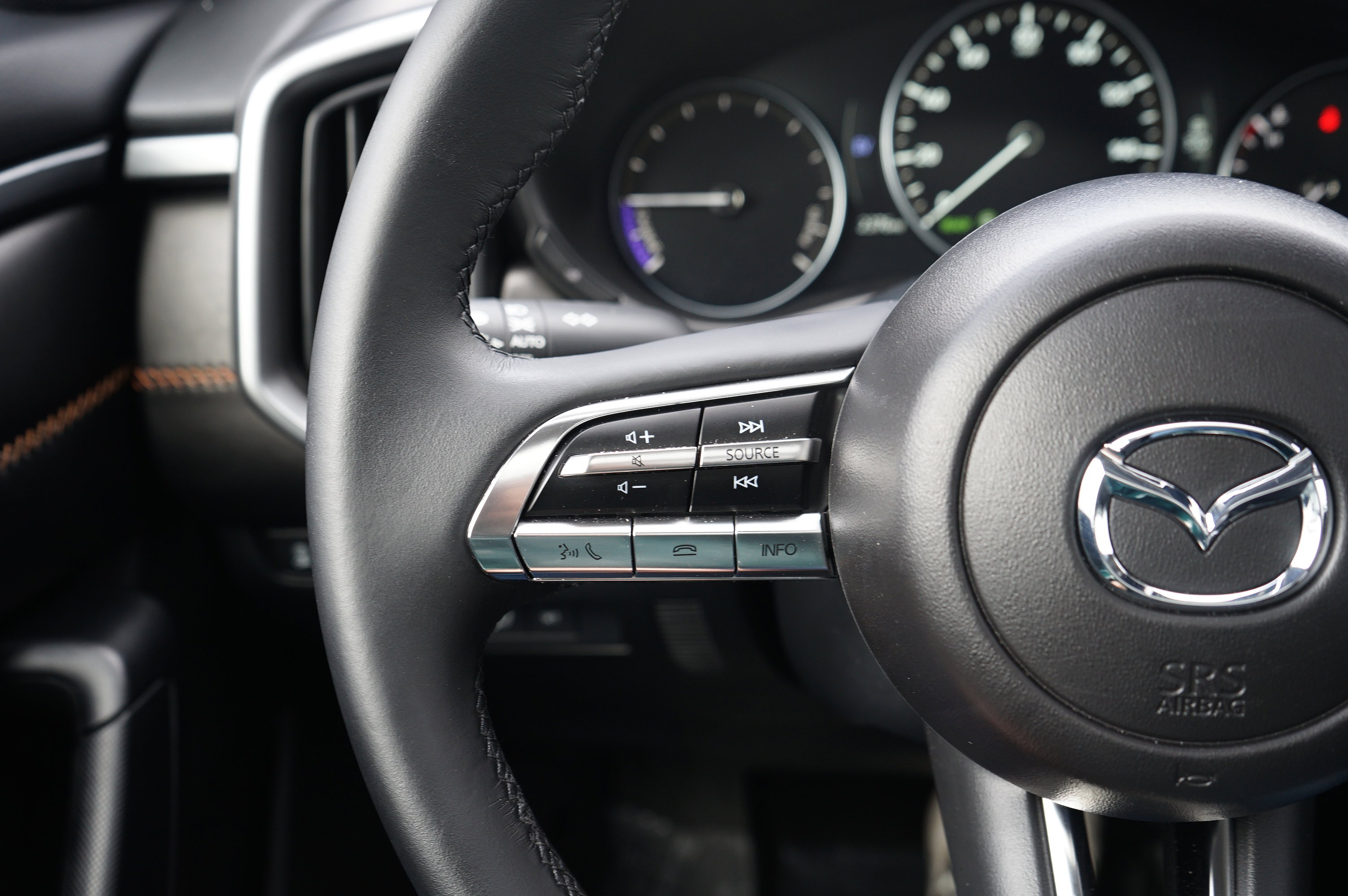 Certified 2025 MAZDA CX-50 AWD 2.5 Hybrid w/ Premium Pkg image 29