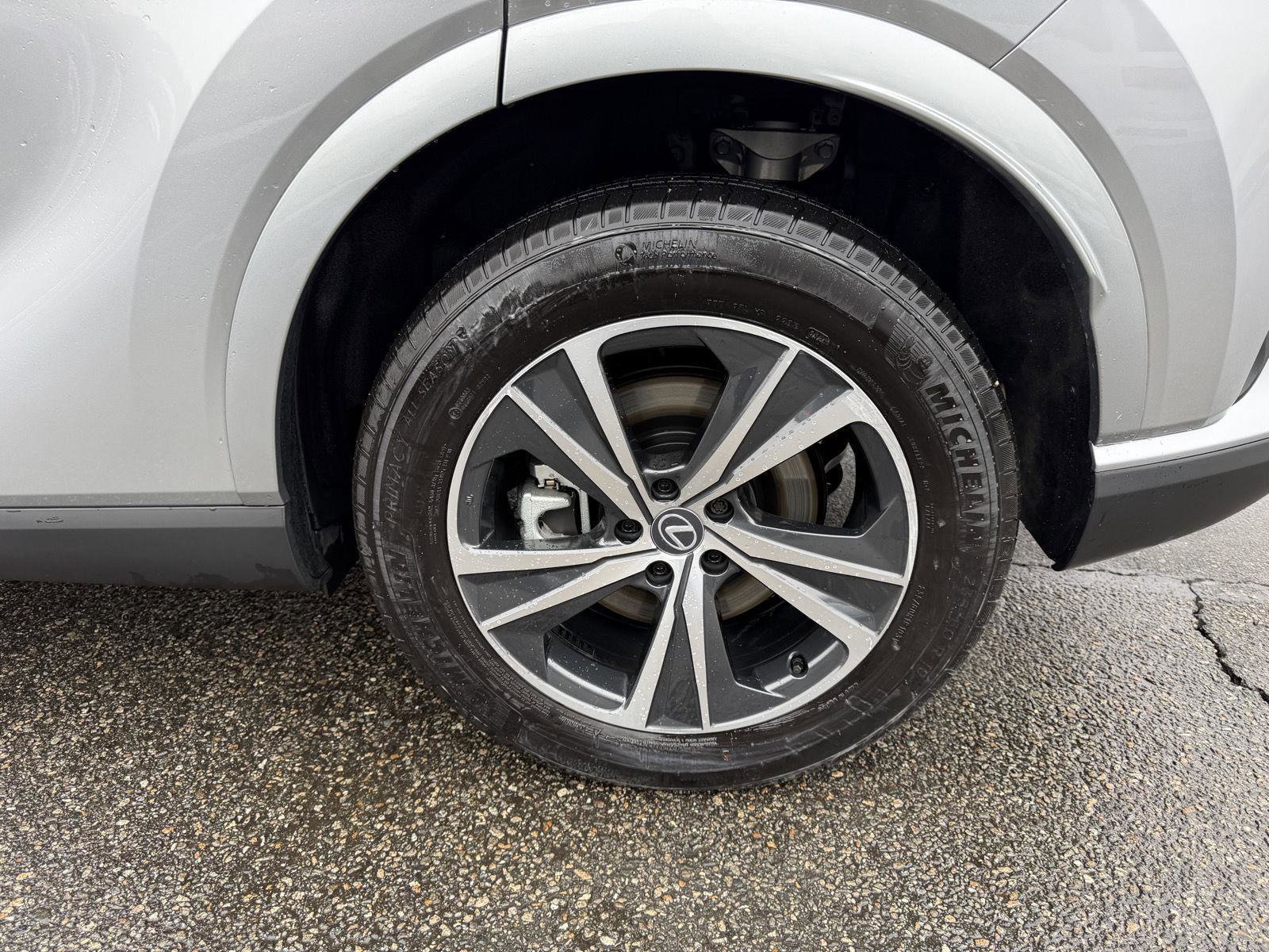 Used 2025 Lexus RX 350 Premium w/ Accessory Package image 8