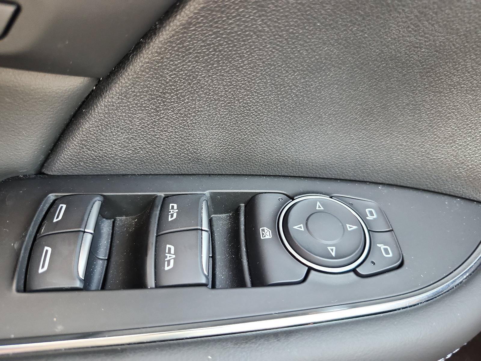 Used 2024 Buick Envision Avenir AWD/4WD image 23