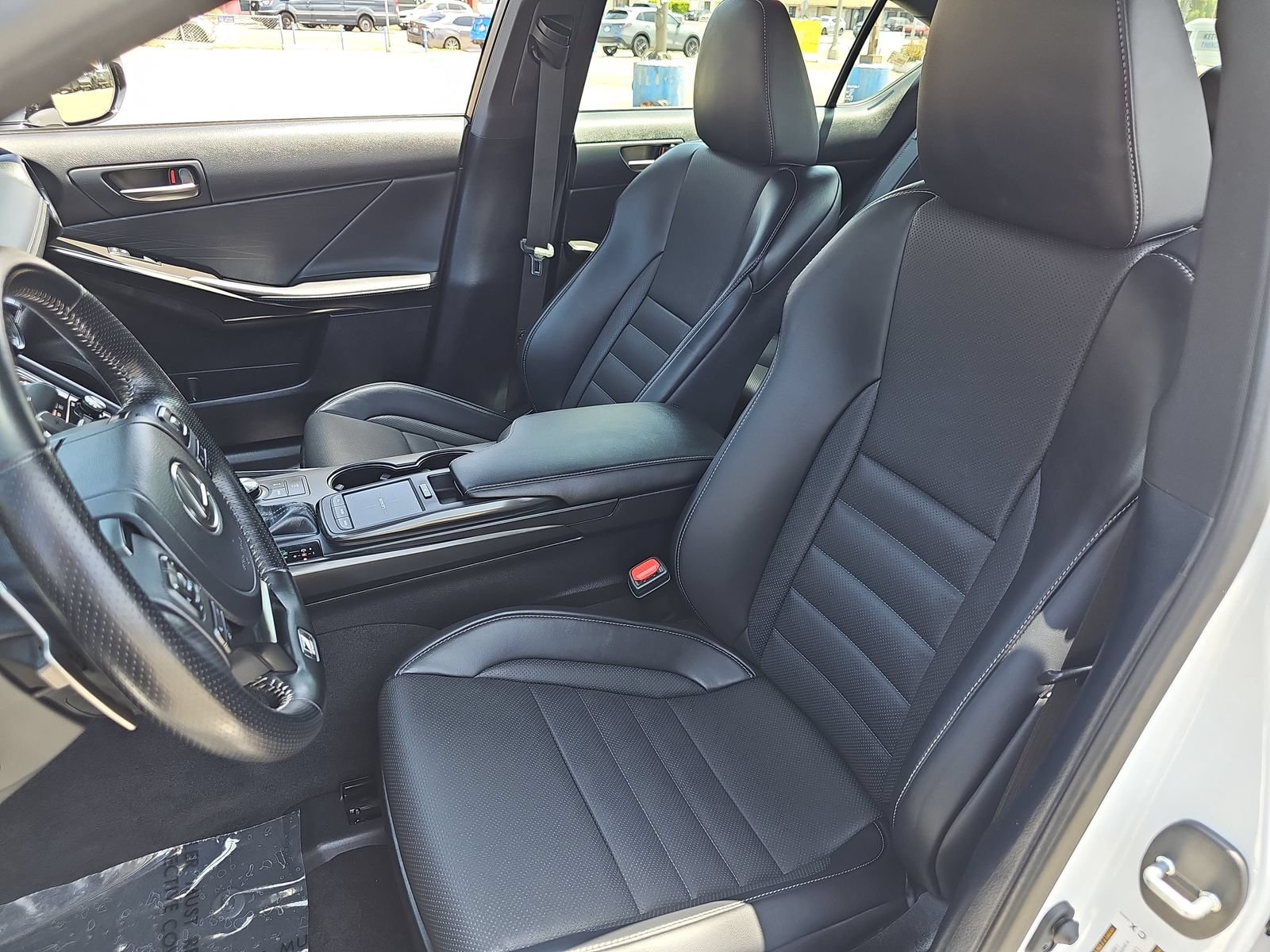 Used 2025 Lexus IS 350 F Sport RWD image 14