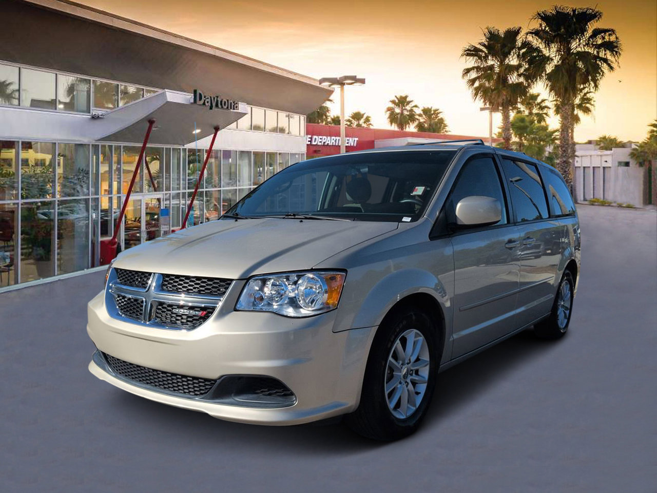 Used 2014 Dodge Grand Caravan SXT FWD image 7