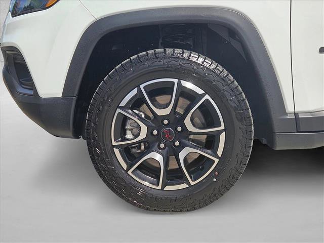 Used 2025 Jeep Compass Trailhawk w/ Trailer Tow Group image 23