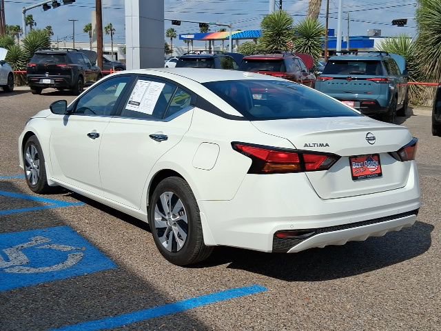 Certified 2025 Nissan Altima 2.5 S FWD image 4