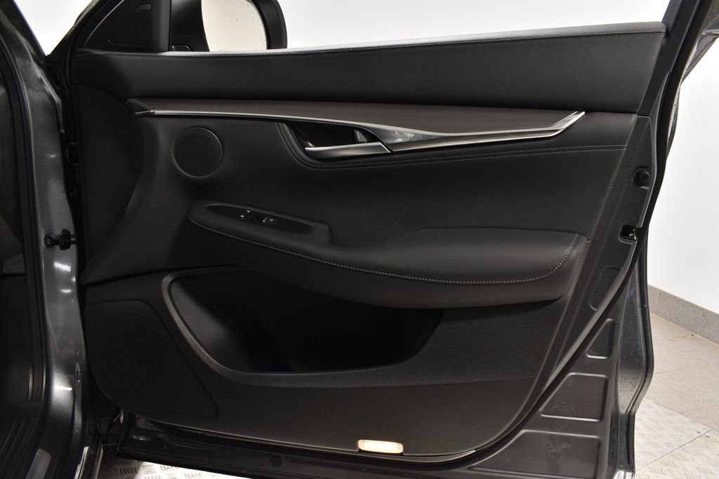 Certified 2025 INFINITI QX55 Luxe w/ Cargo Package image 34