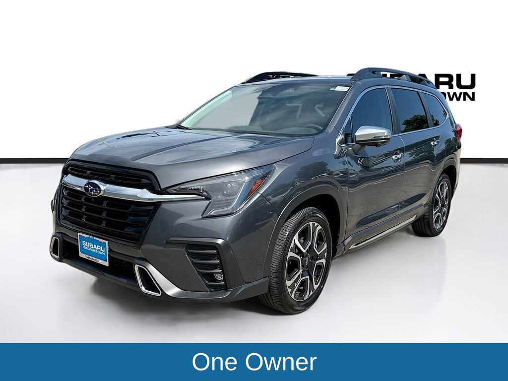 Used 2023 Subaru Ascent Touring AWD/4WD image 3