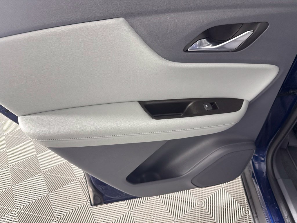 Used 2022 Chevrolet Blazer LT FWD image 23