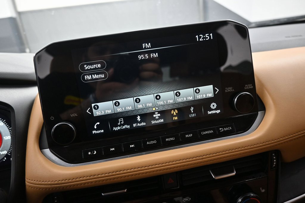 Used 2022 Nissan Rogue Platinum w/ Head-Up Display Package image 18