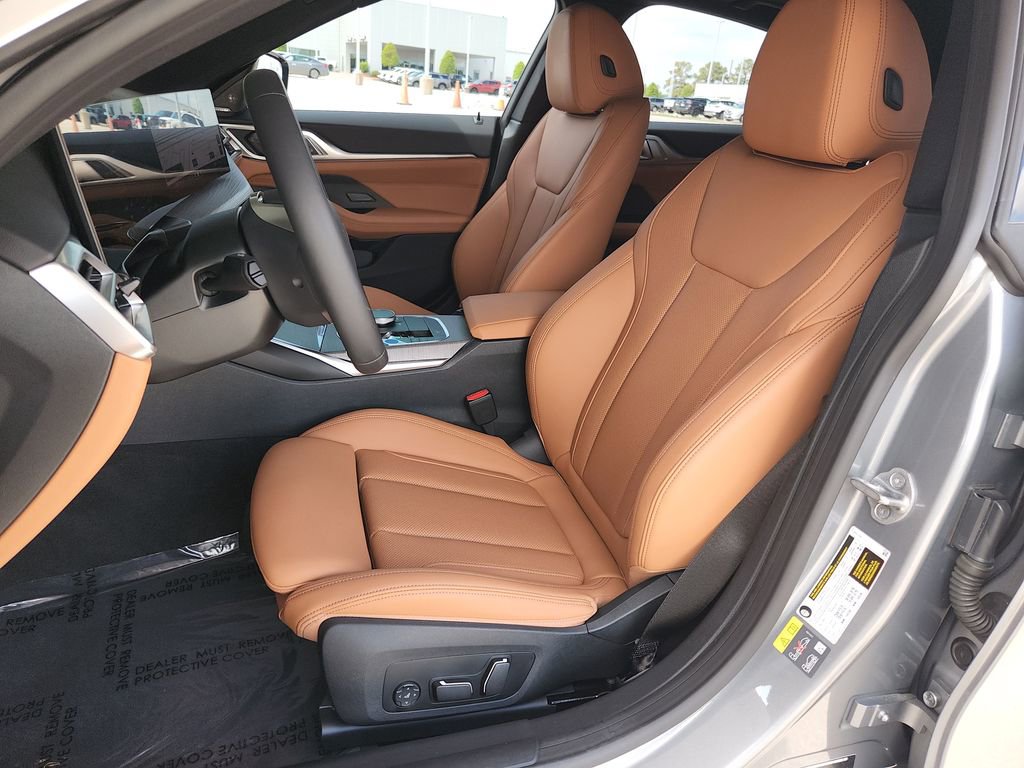 Used 2025 BMW i4 eDrive40 w/ Premium Package RWD image 12