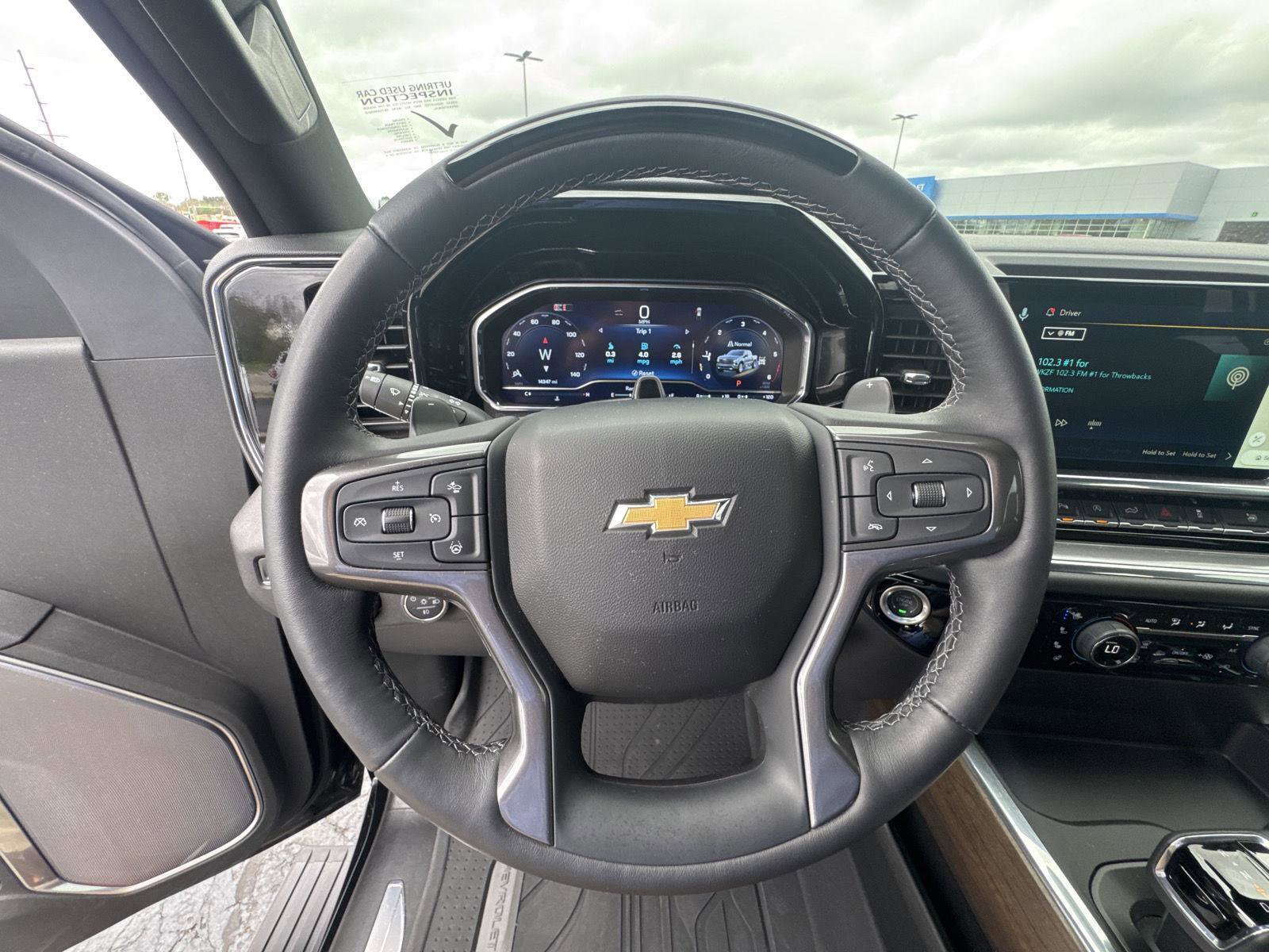 Used 2025 Chevrolet Silverado 1500 High Country AWD/4WD image 18