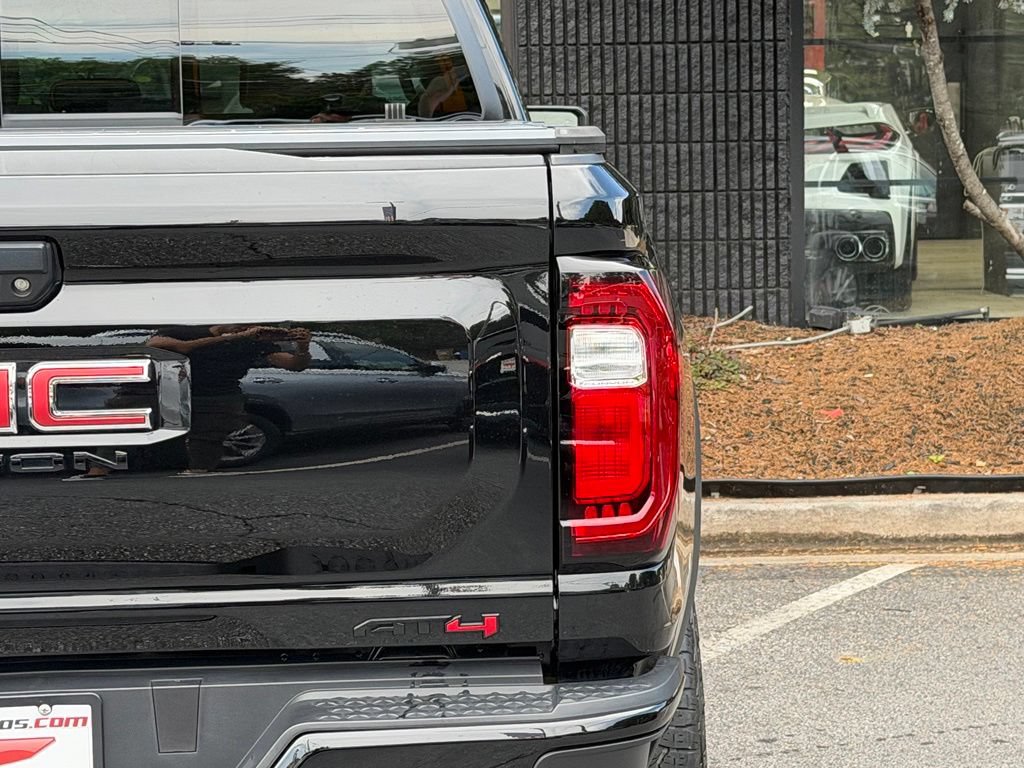 Used 2024 GMC Canyon AT4 w/ AT4 Premium Package AWD/4WD image 16