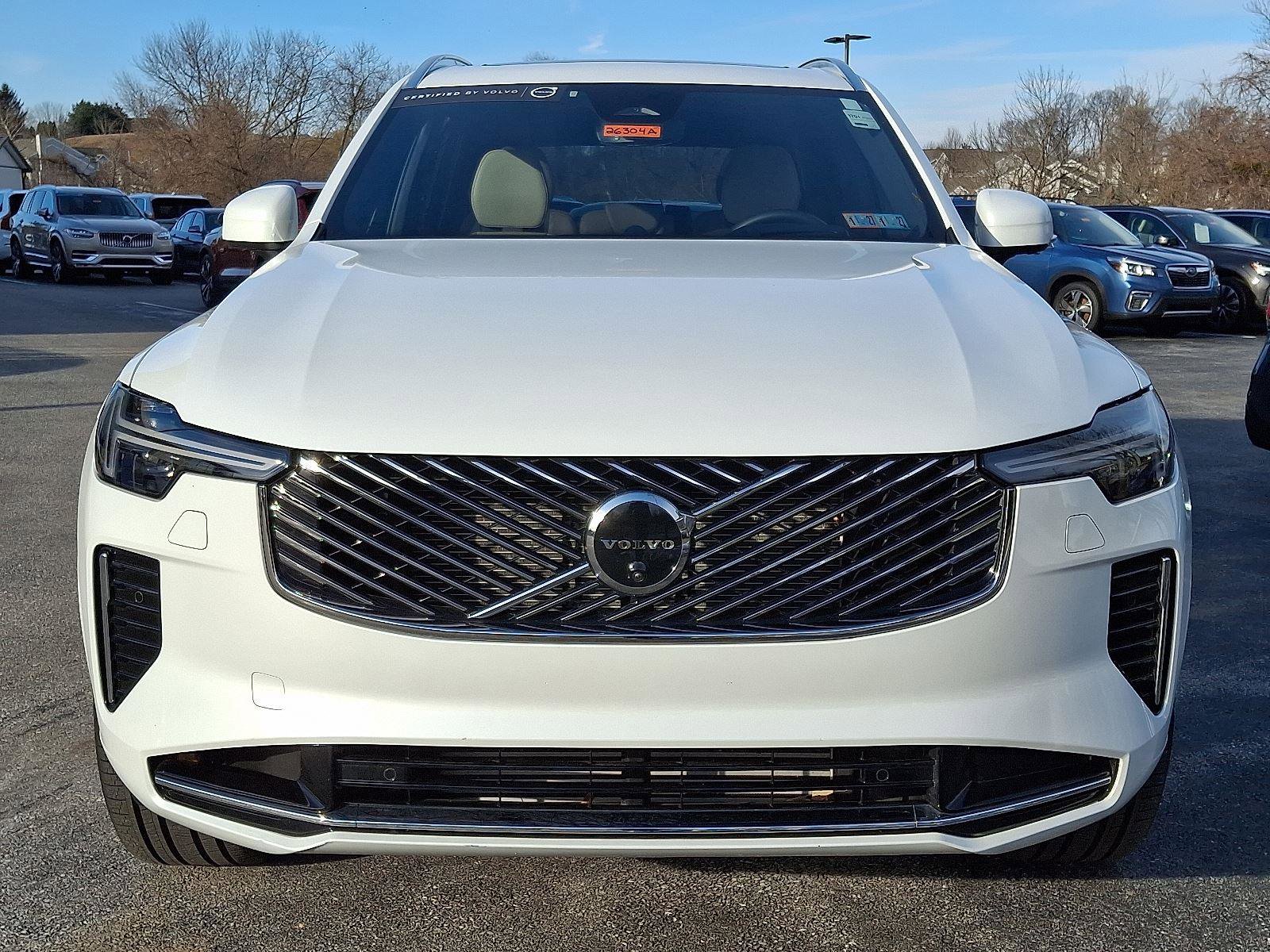 Certified 2025 Volvo XC90 T8 Ultra image 2