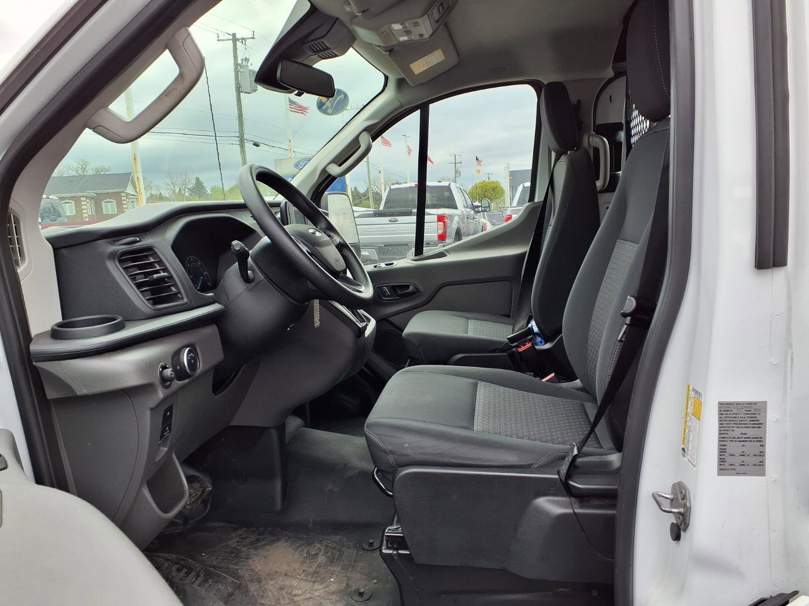 Used 2024 Ford Transit 250 Low Roof w/ Exterior Upgrade Package RWD image 13