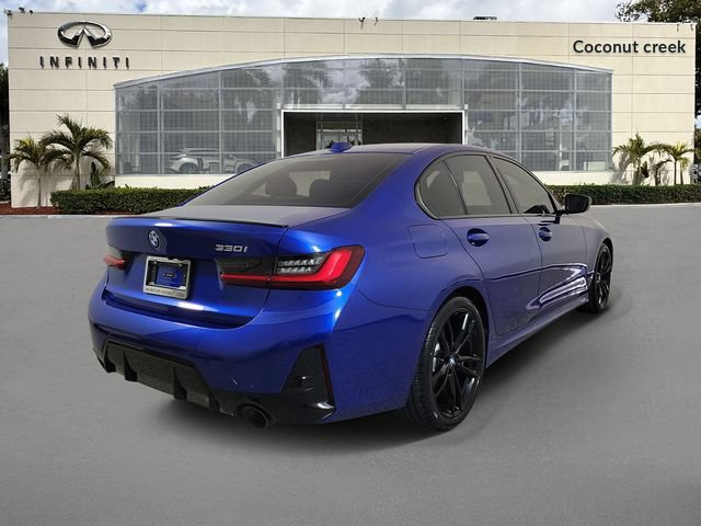 Used 2024 BMW 330i Sedan w/ M Sport Package RWD image 4