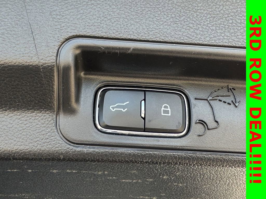 Used 2022 Ford Explorer XLT w/ Equipment Group 202A image 32