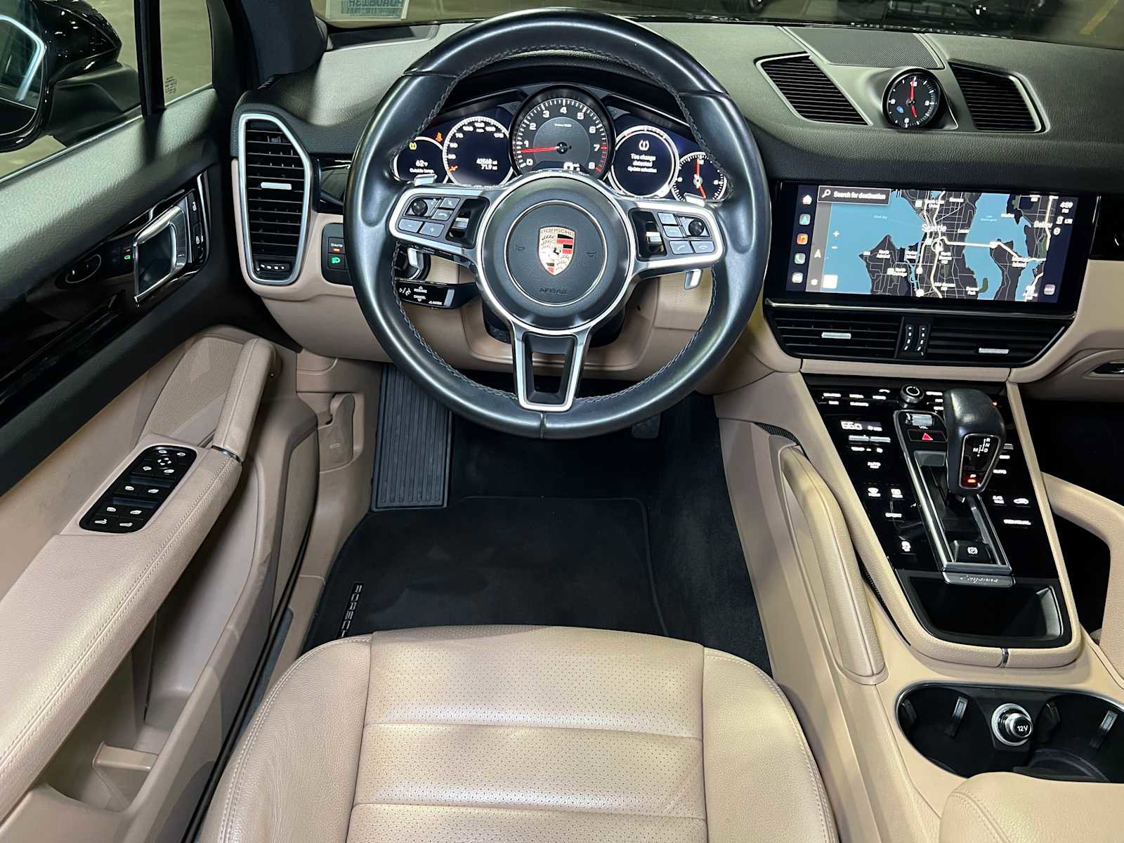 Used 2023 Porsche Cayenne image 36