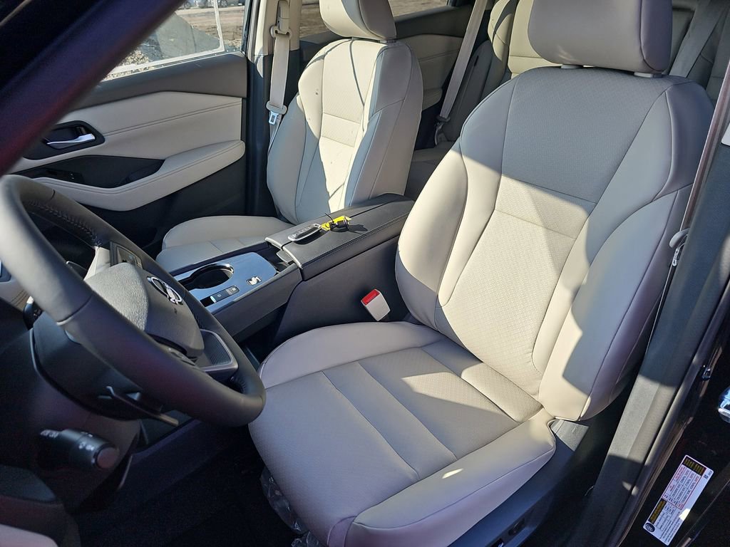 New 2026 Nissan Rogue SV FWD image 19