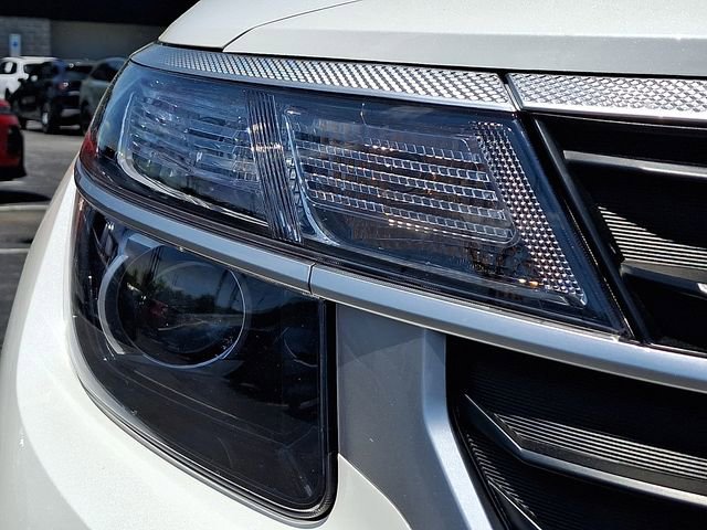 Certified 2025 Kia Seltos LX AWD/4WD image 9