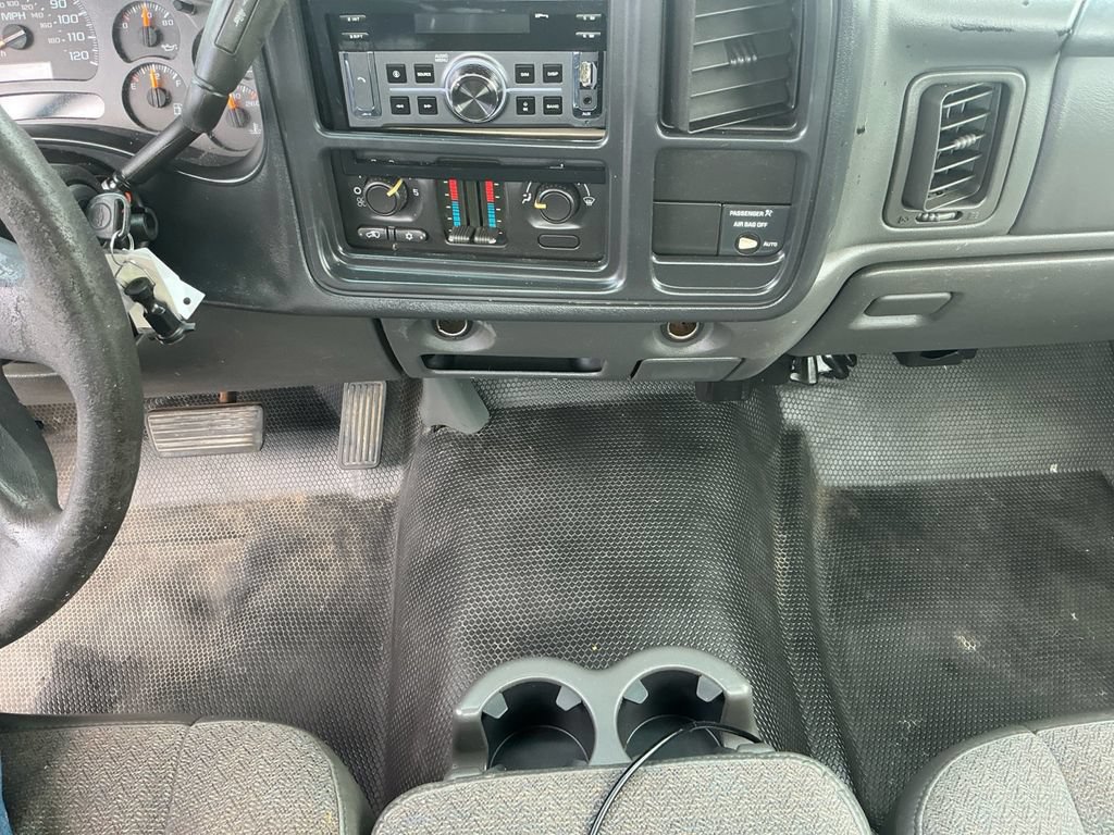 Used 2003 Chevrolet Silverado 1500 W/T RWD image 20
