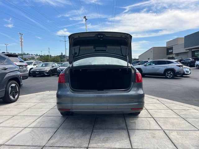 Used 2012 Volkswagen Jetta SE FWD image 12
