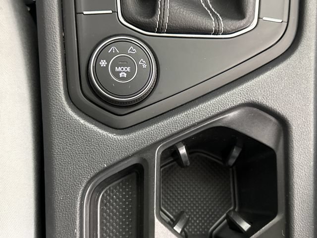 Used 2022 Volkswagen Taos S AWD/4WD image 38