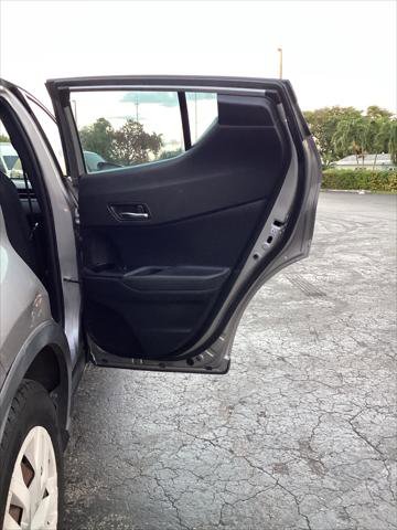 Used 2019 Toyota C-HR LE image 13