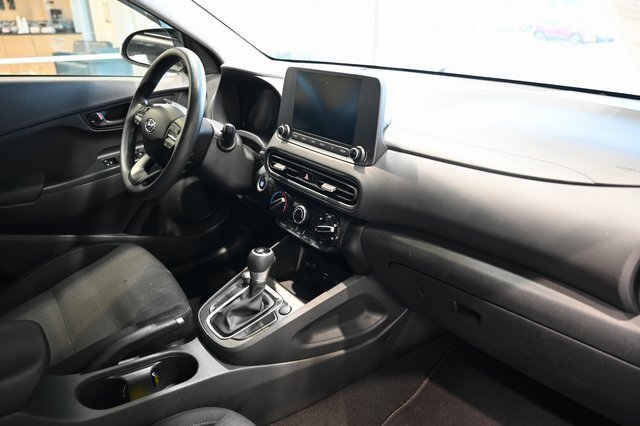 Used 2022 Hyundai Kona SEL w/ Cargo Package image 13
