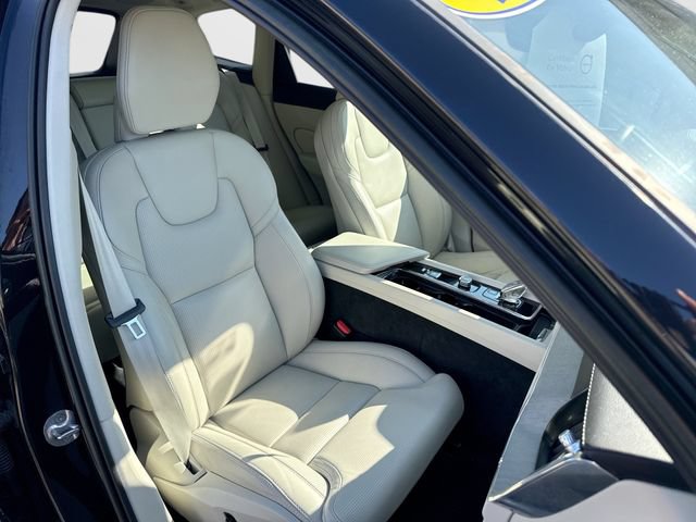 Certified 2023 Volvo XC60 T8 Ultimate w/ Climate Package AWD/4WD image 29