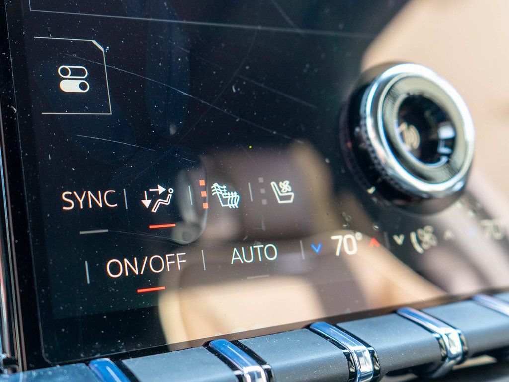 New 2026 GMC Yukon XL Denali Ultimate AWD/4WD image 30