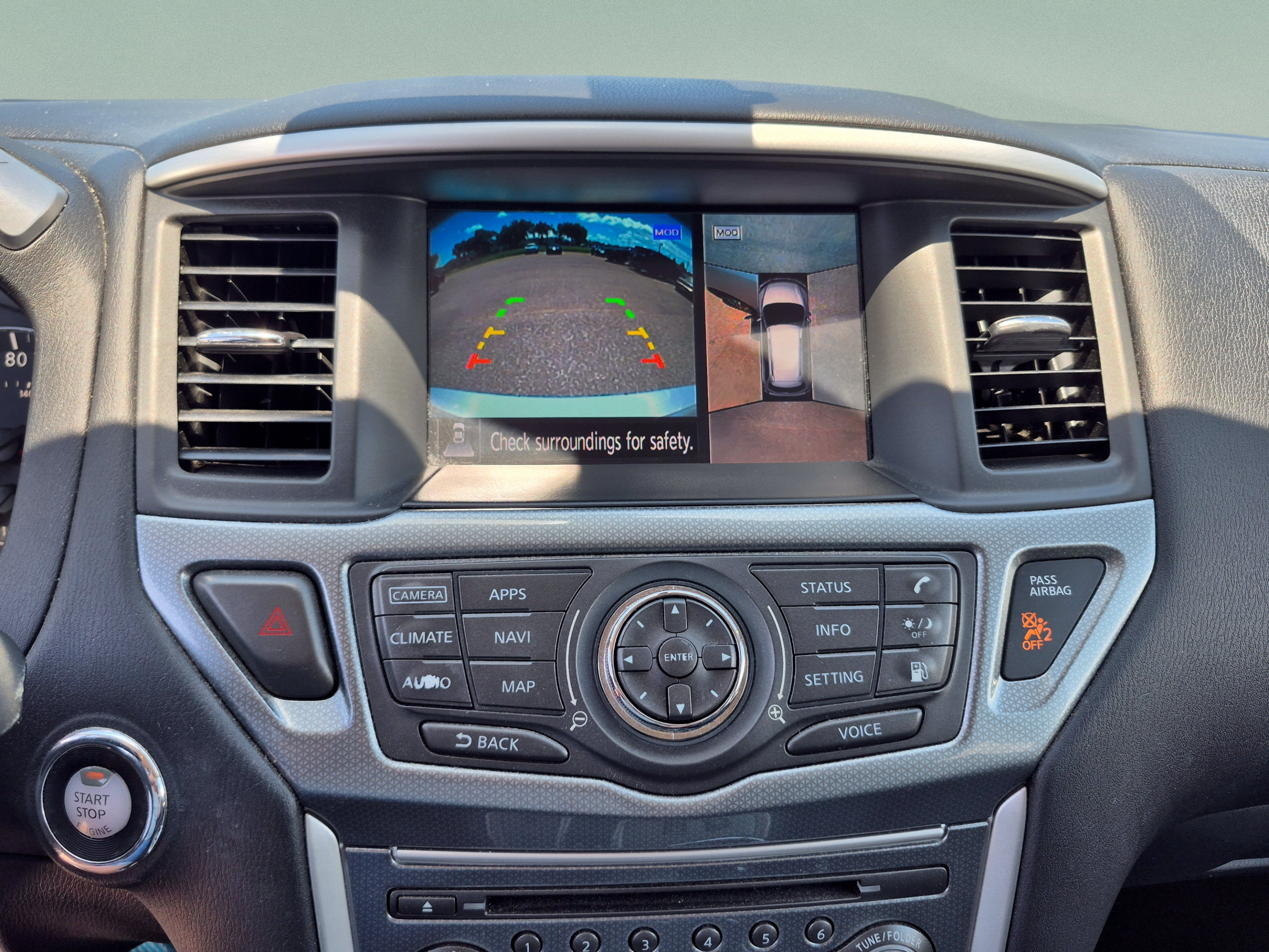 Used 2019 Nissan Pathfinder SL FWD image 26