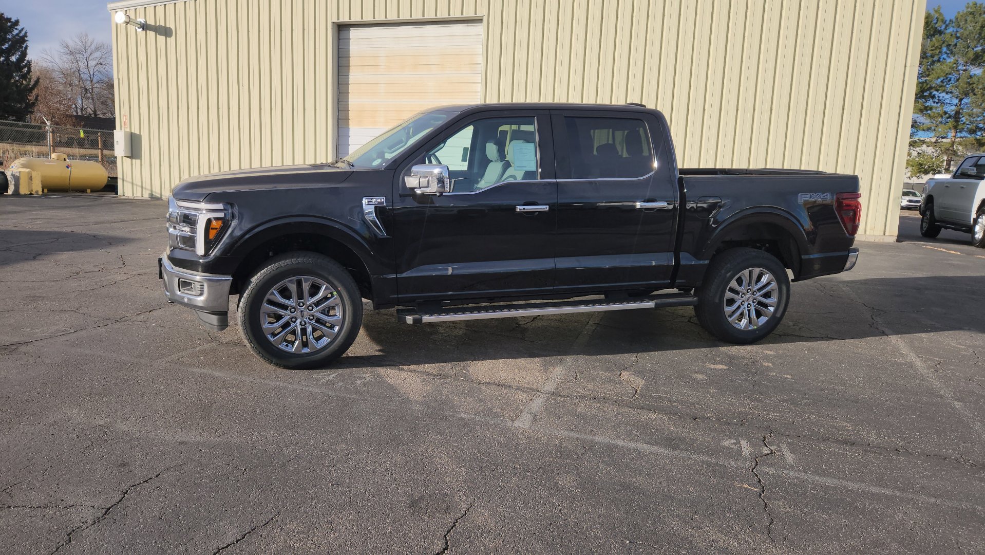 New 2025 Ford F150 Lariat w/ Equipment Group 501A Mid image 4