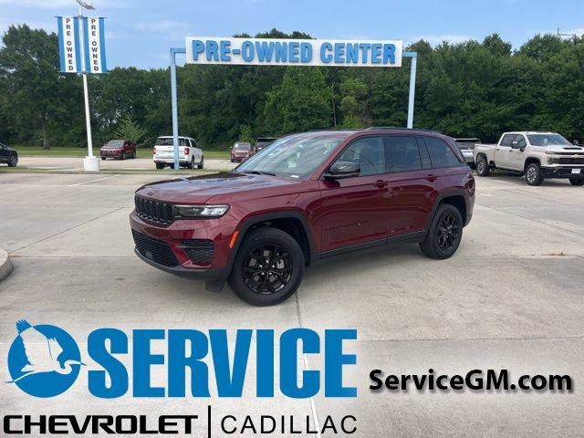 Used 2025 Jeep Grand Cherokee Altitude