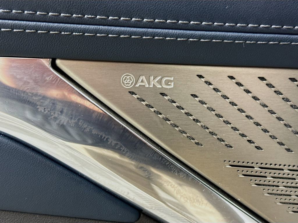 Used 2025 Cadillac Escalade IQ Sport 2 image 19