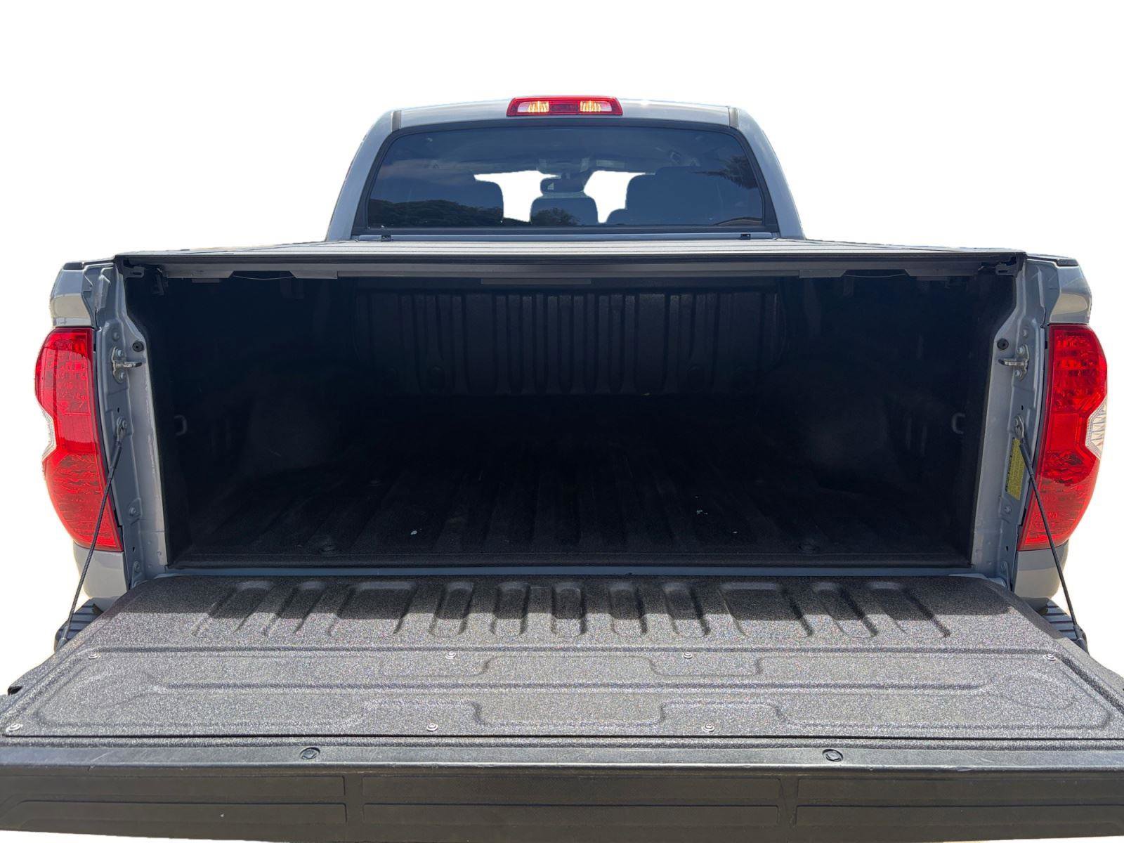 Used 2019 Toyota Tundra SR5 w/ Convenience Package AWD/4WD image 22
